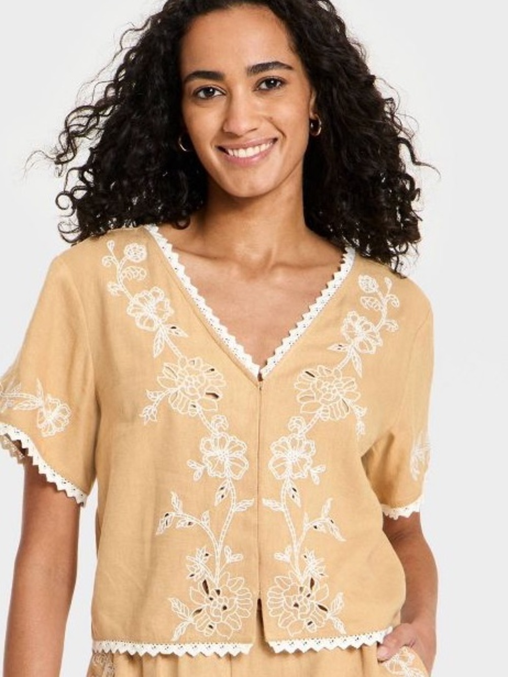Universal Thread Cutwork V-Neck Floral Linen-Blend Blouse | Size Large